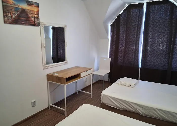 Πανσιόν Sunny Island 2*