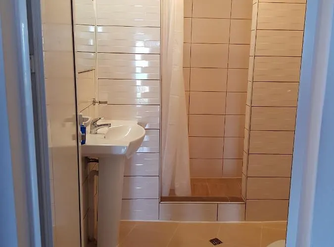 Sunny Island Πανσιόν