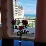 بيت ضيافة Sunny Island