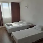 Sunny Island بيت ضيافة 2*