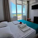 Sunny Island ابزور