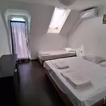 Sunny Island بيت ضيافة ابزور