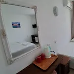 Sunny Island بيت ضيافة ابزور