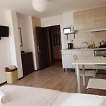 Sunny Island بيت ضيافة ابزور