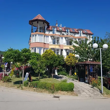 Sunny Island 2* Obsor