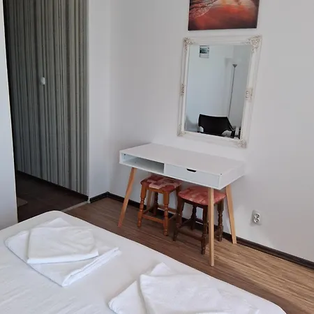 Sunny Island Pensjonat 2*