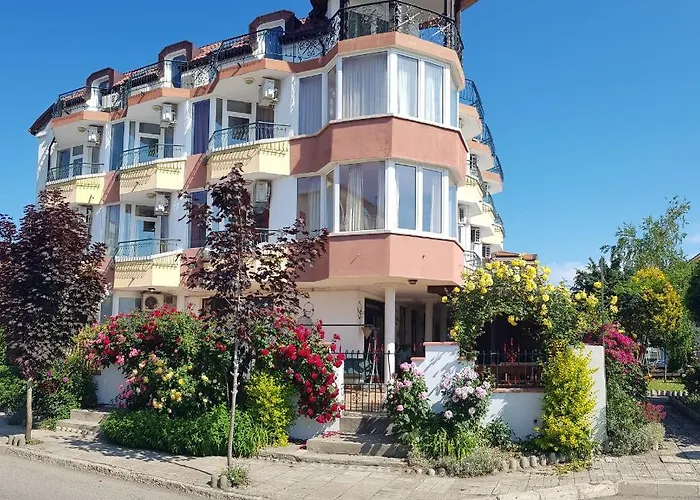 Гостевой дом Sunny Island 2*