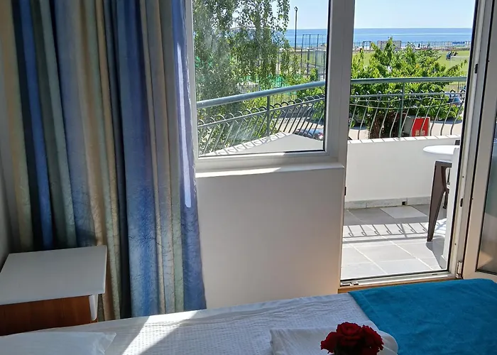 Sunny Island Обзор